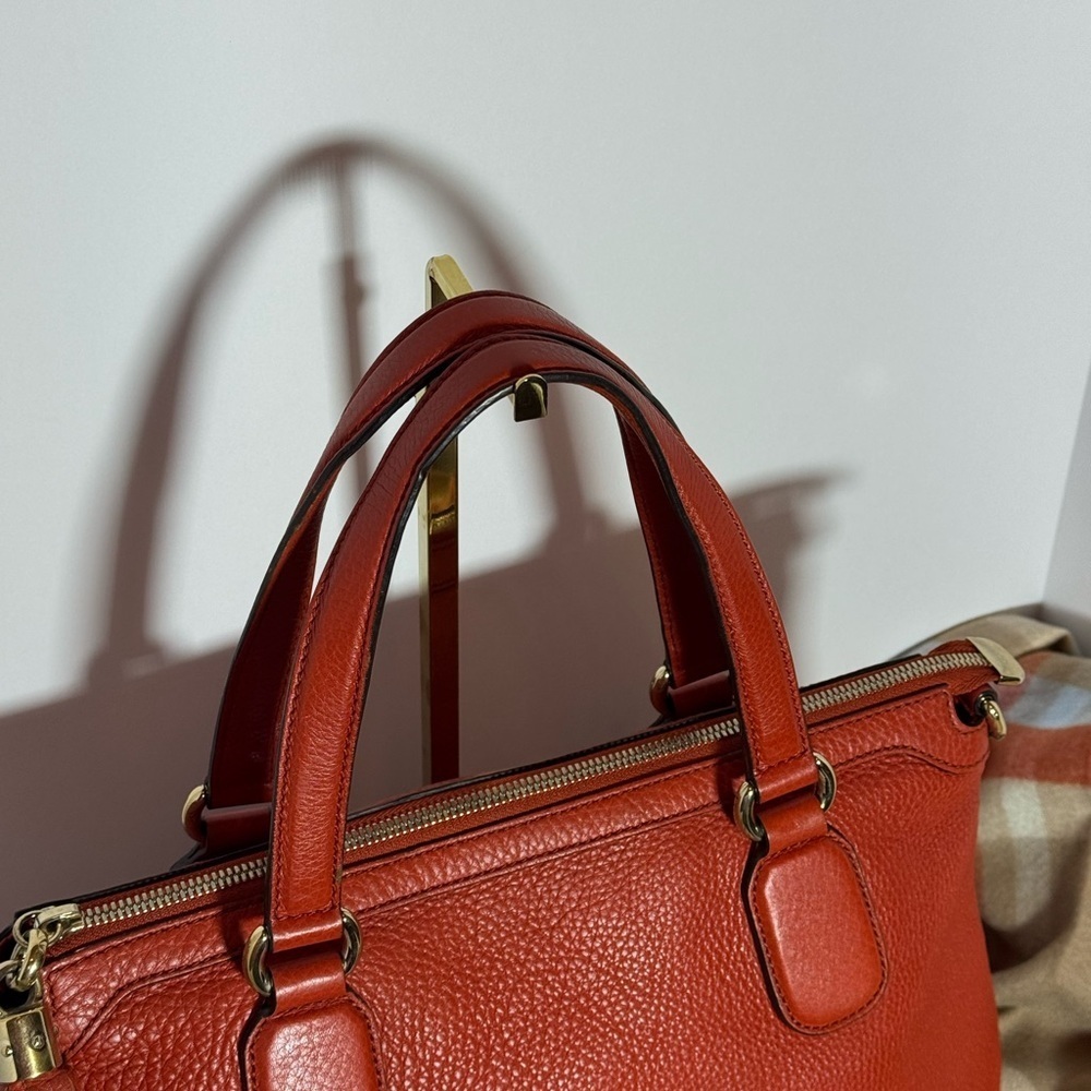 SALE
AUTHENTIC Gucci SoHo Leather Handbag - Picture 4 of 14